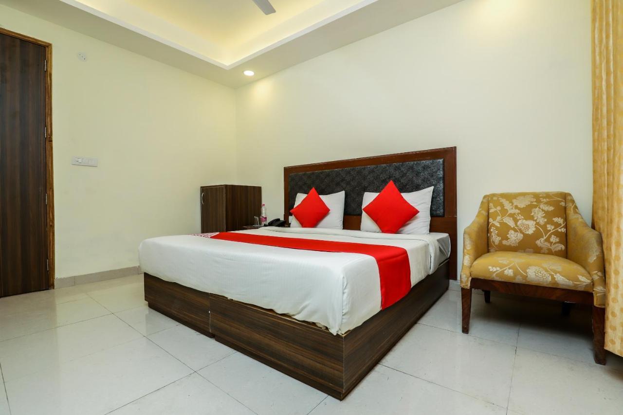 Hotel Moreton Igi Airport Νέο Δελχί Εξωτερικό φωτογραφία